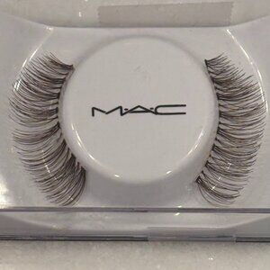 MAC Dark Brown /Black False Eyelashes  Dreamgirl Lash/36  NEW